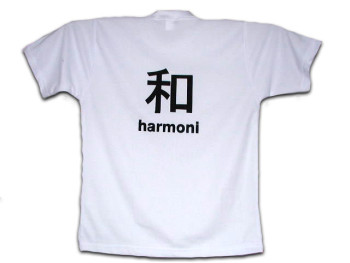 T-shirt med japansk visdomsord (Harmoni)